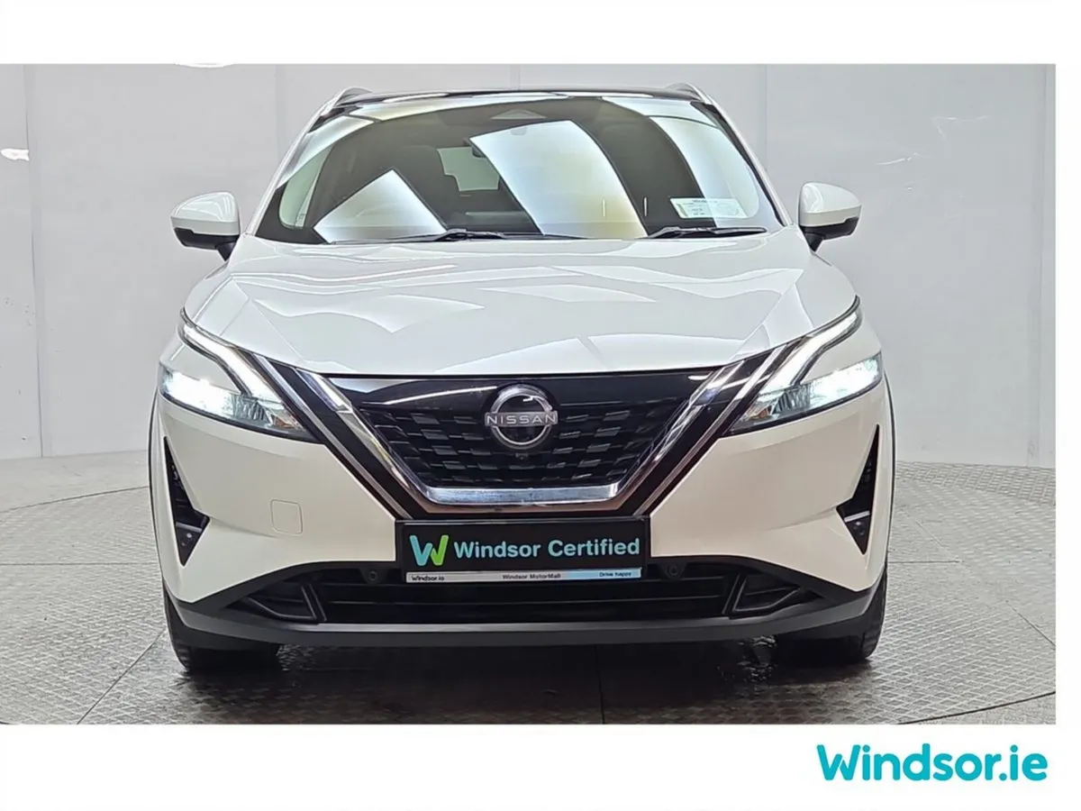 Nissan Qashqai MPV, Petrol Hybrid, 2023, White