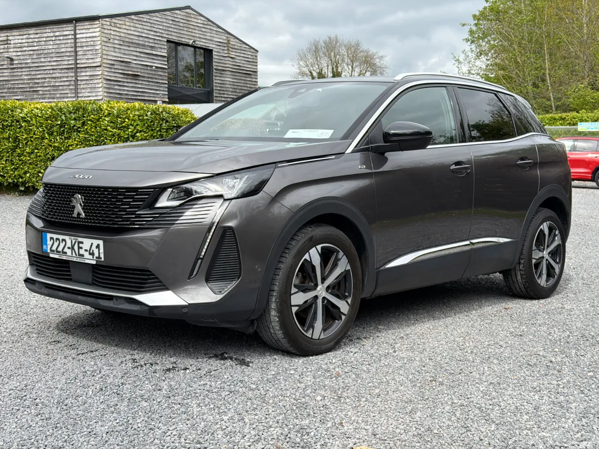 Peugeot 3008 MPV, Petrol, 2022, Grey