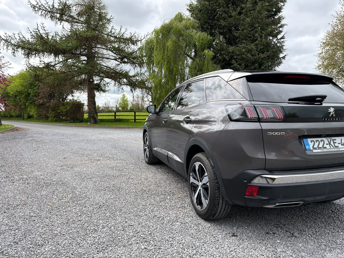 Peugeot 3008 MPV, Petrol, 2022, Grey