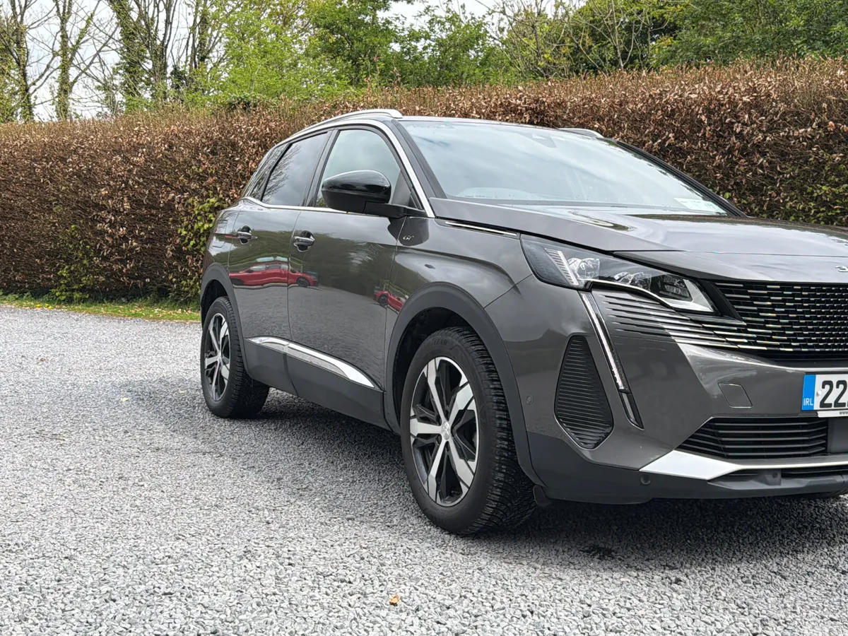 Peugeot 3008 MPV, Petrol, 2022, Grey