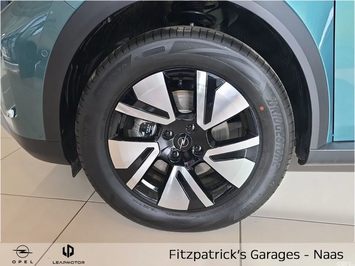 Opel Frontera SUV, Petrol Hybrid, 2026, Green
