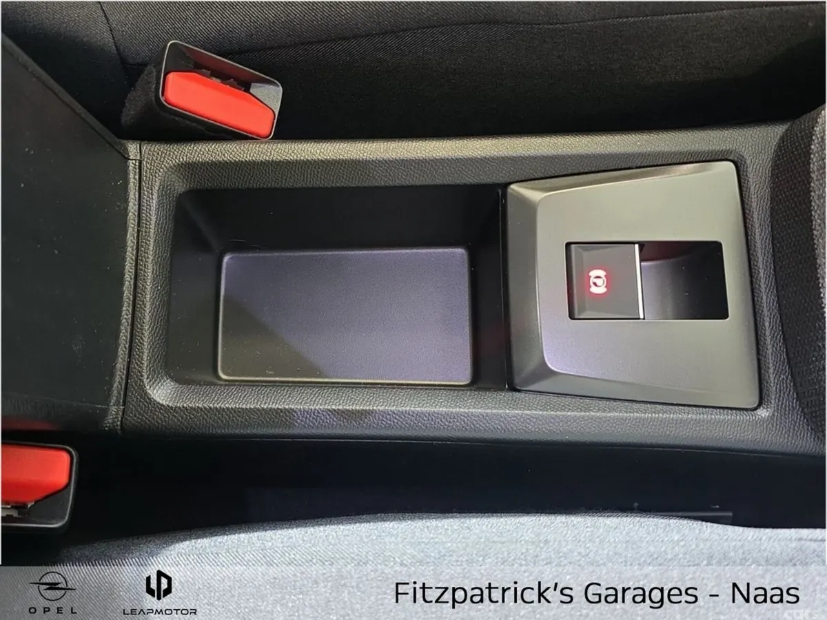 Opel Frontera SUV, Petrol Hybrid, 2026, Green