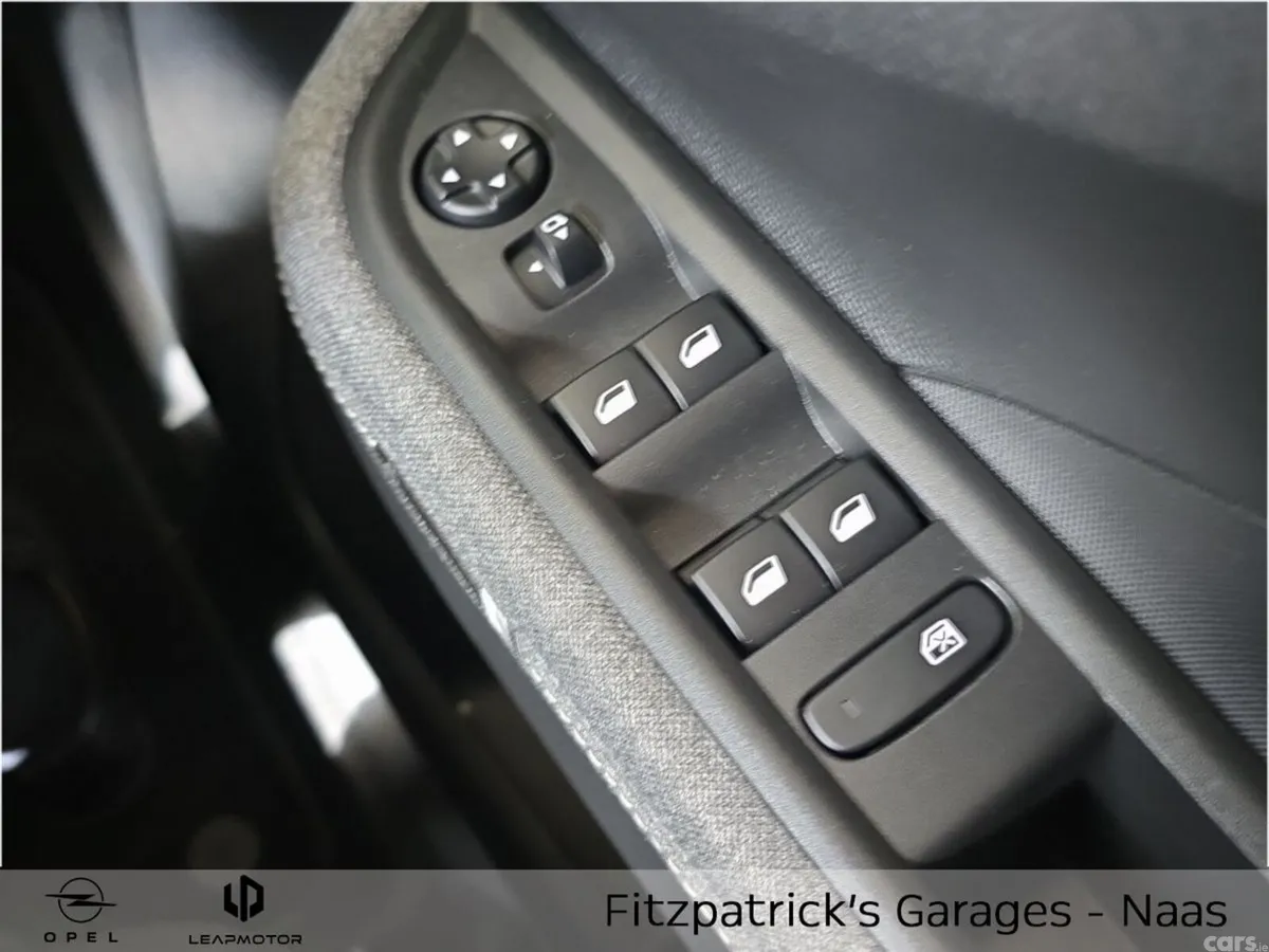Opel Frontera SUV, Petrol Hybrid, 2026, Green