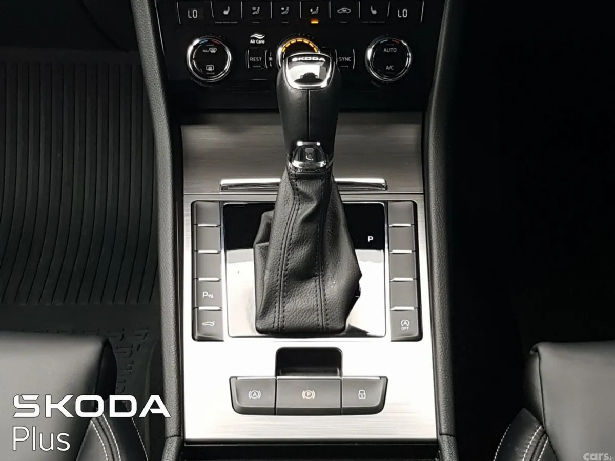 Skoda Superb Saloon, Diesel, 2024, Silver