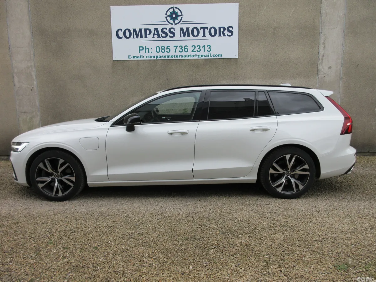 Volvo V60 Estate, Petrol Plug-in Hybrid, 2022, White