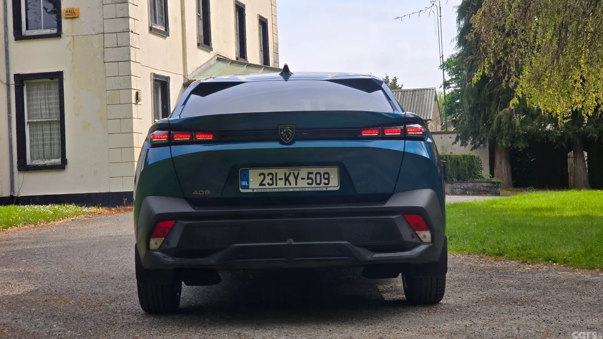 Peugeot 408 Hatchback, Petrol, 2023, Blue