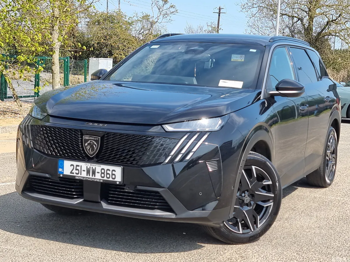 Peugeot 5008 MPV, Petrol Hybrid, 2025, Black