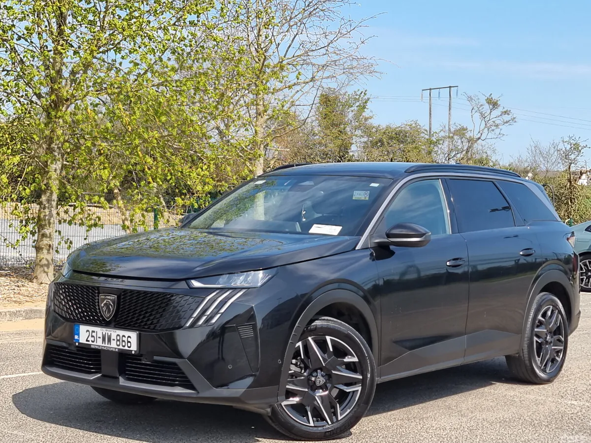 Peugeot 5008 MPV, Petrol Hybrid, 2025, Black