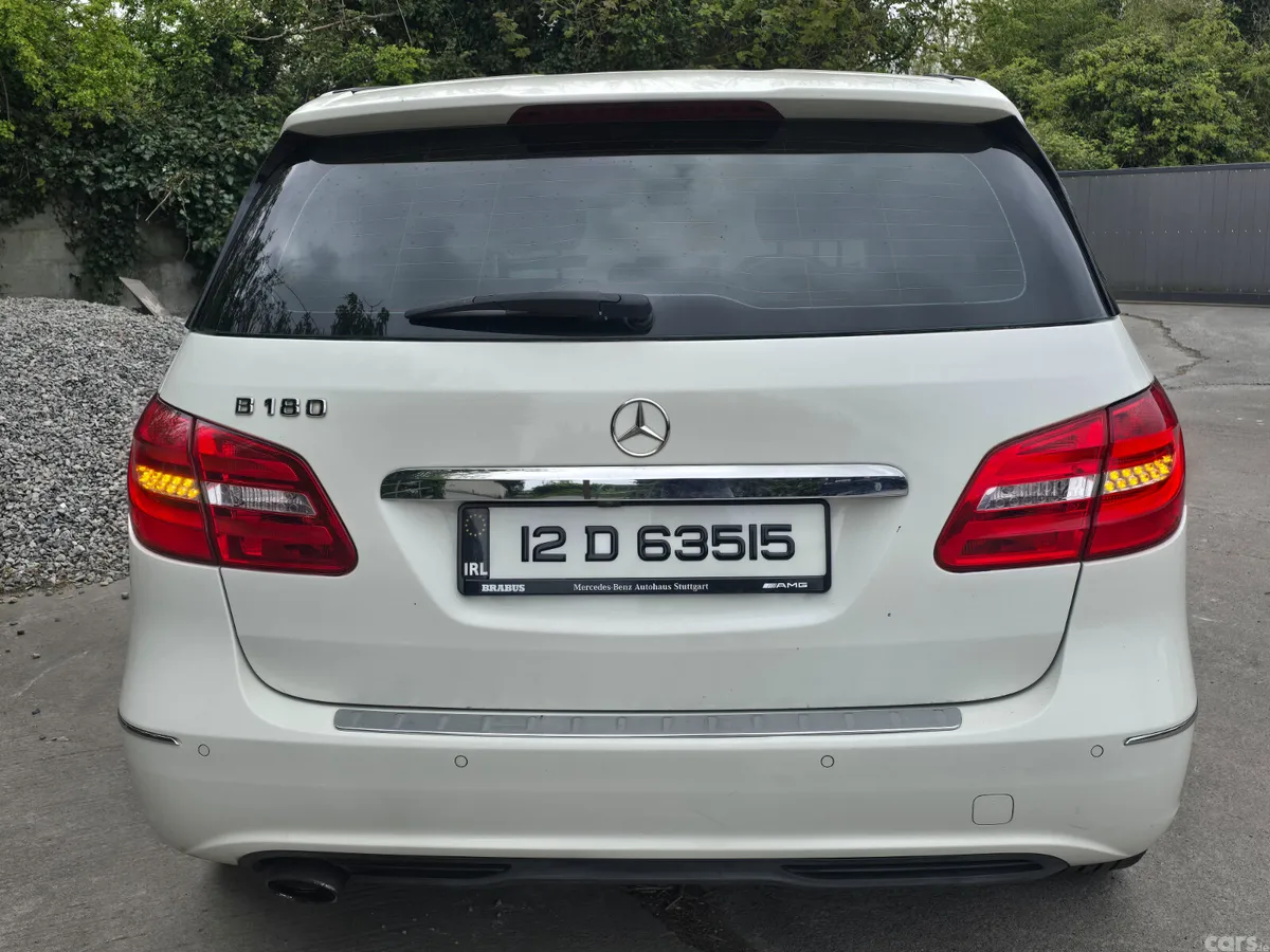 Mercedes-Benz B-Class MPV, Petrol, 2012, White