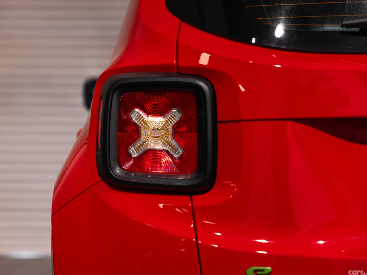 Jeep Renegade SUV, Petrol Hybrid, 2024, Red