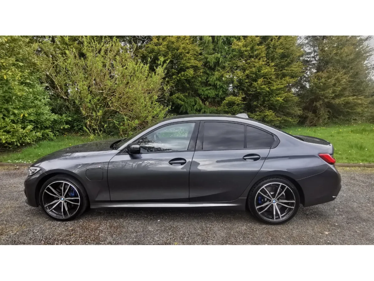 BMW 3-Series Saloon, Petrol Plug-in Hybrid, 2020, Grey