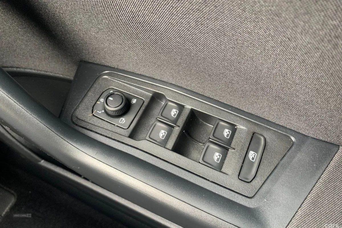 Volkswagen T-Roc SUV, Petrol, 2025, Black