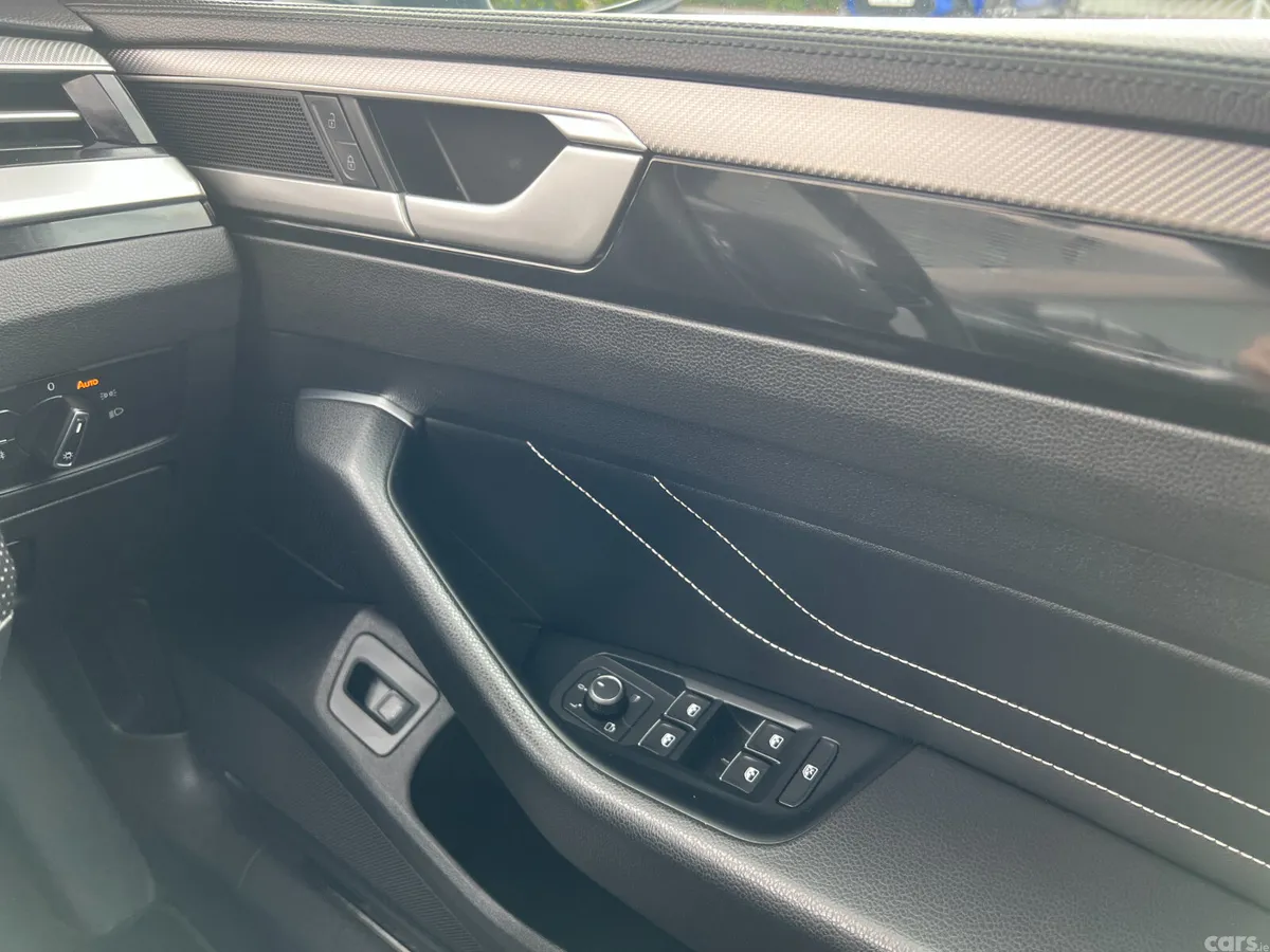 Volkswagen Arteon Estate, Diesel, 2023, Blue