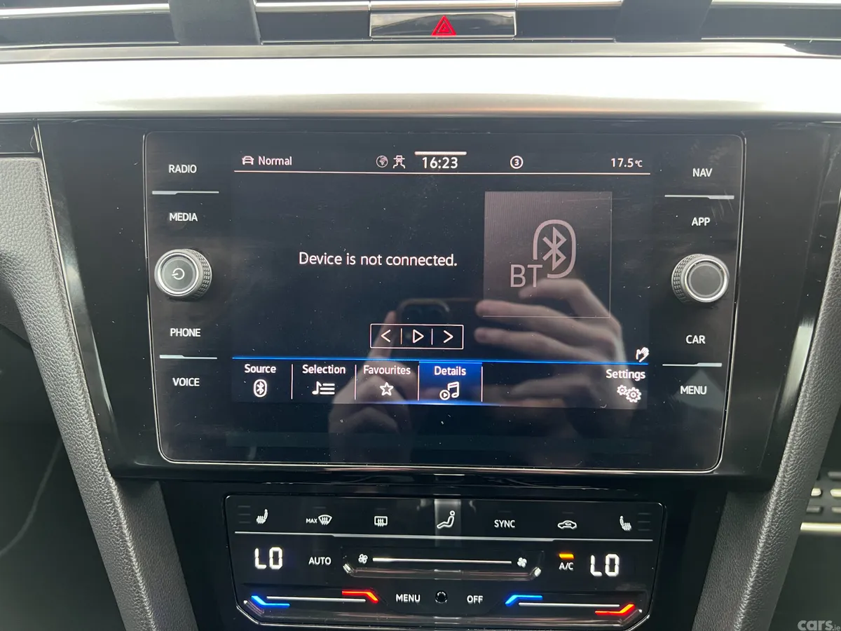 Volkswagen Arteon Estate, Diesel, 2023, Blue