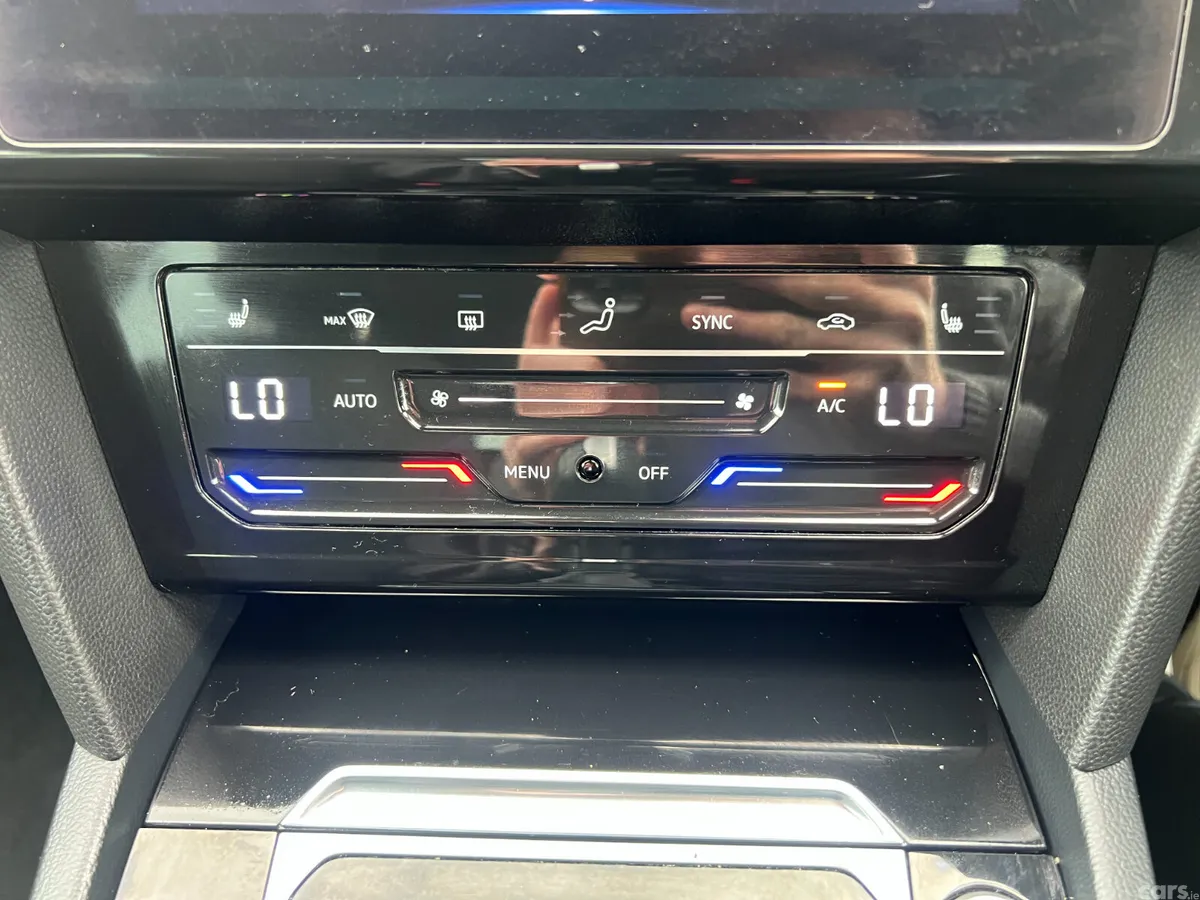 Volkswagen Arteon Estate, Diesel, 2023, Blue