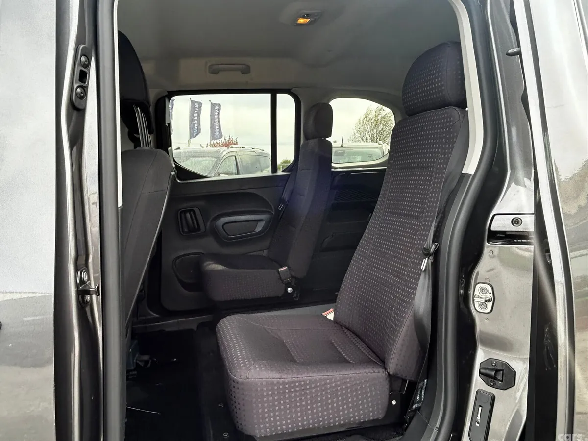 Peugeot Rifter MPV, Diesel, 2022, Grey