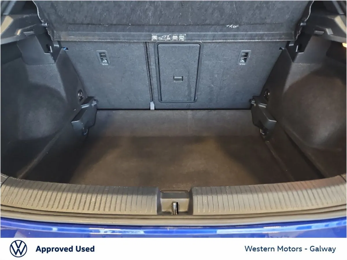 Volkswagen T-Roc SUV, Petrol, 2022, Blue