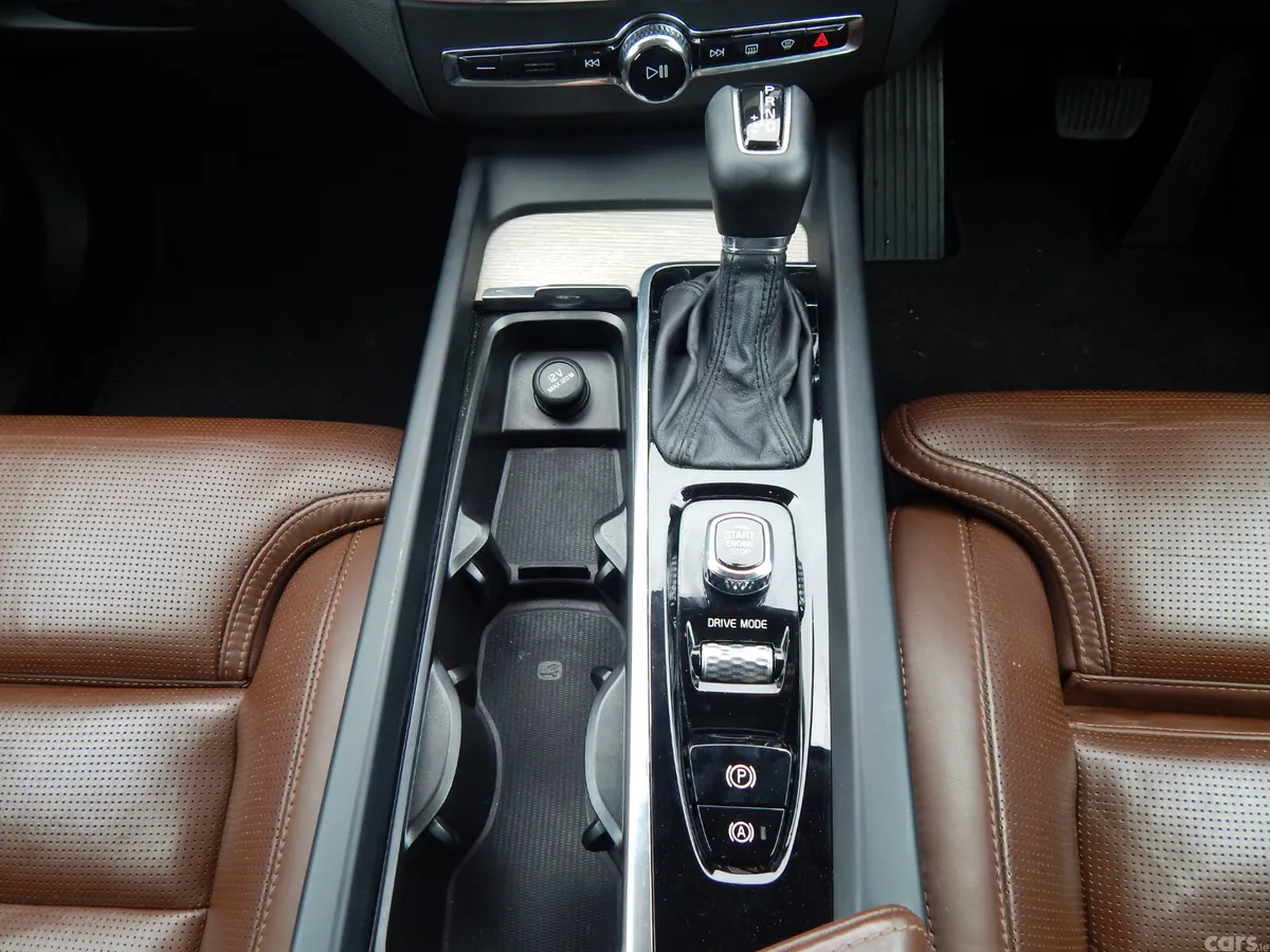 Volvo XC60 SUV, Diesel, 2019, Grey