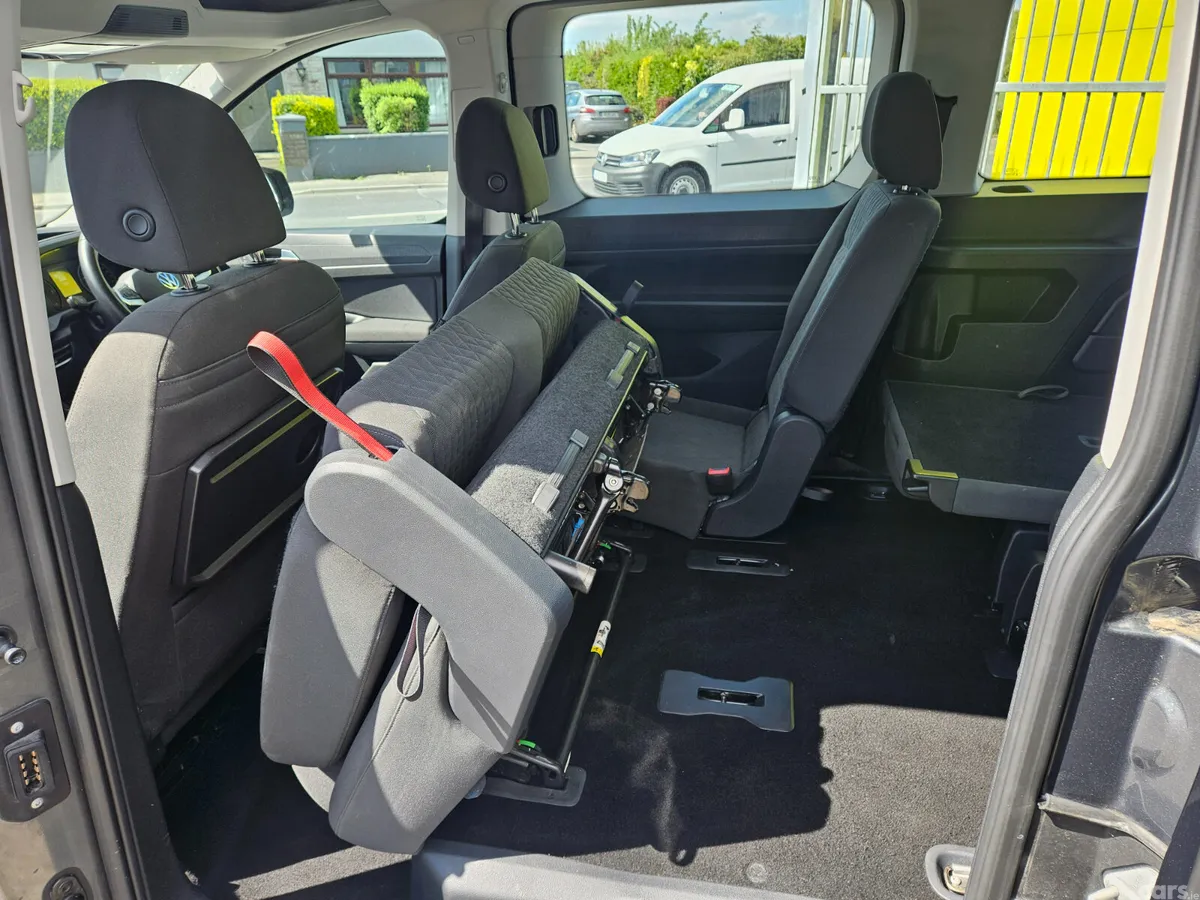 Volkswagen Caddy MPV, Diesel, 2023, Grey