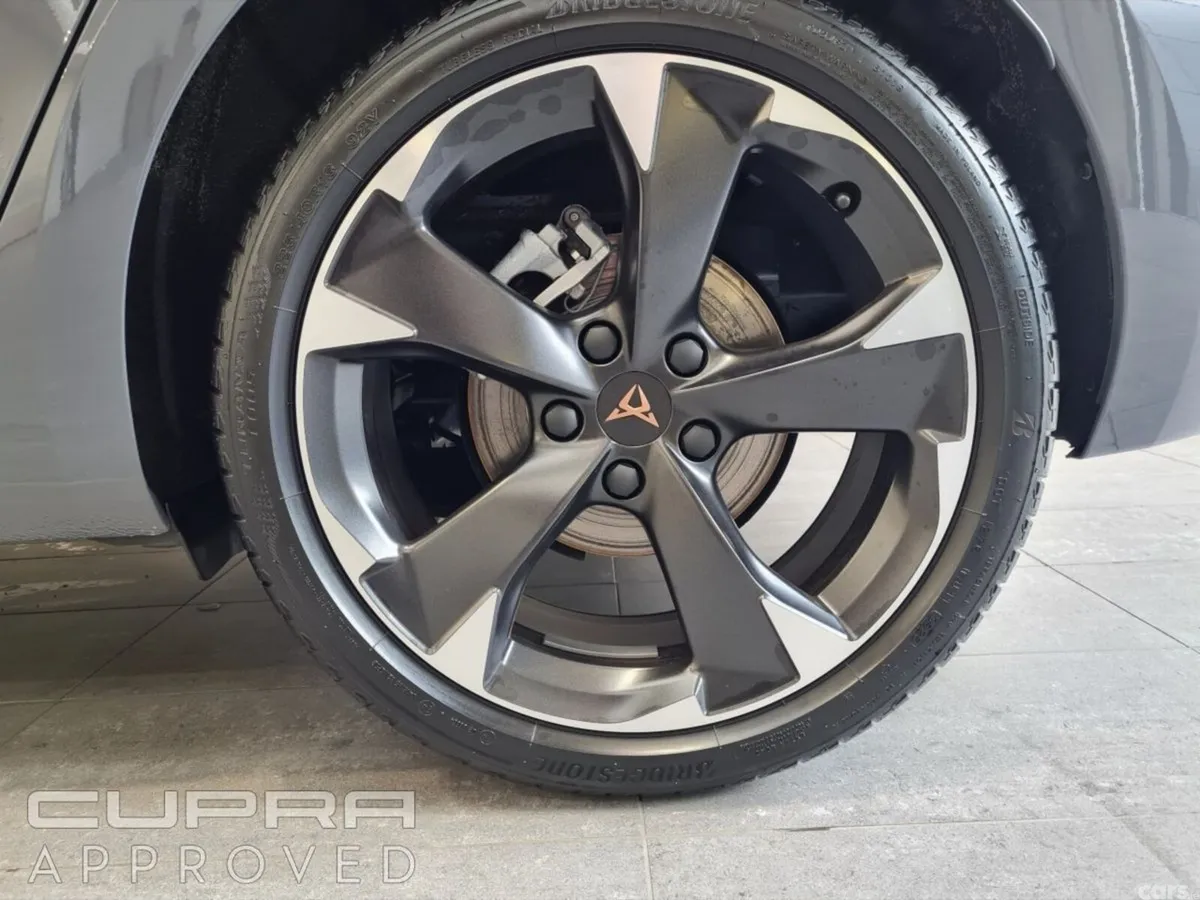 Cupra Leon Hatchback, Petrol, 2026, Grey