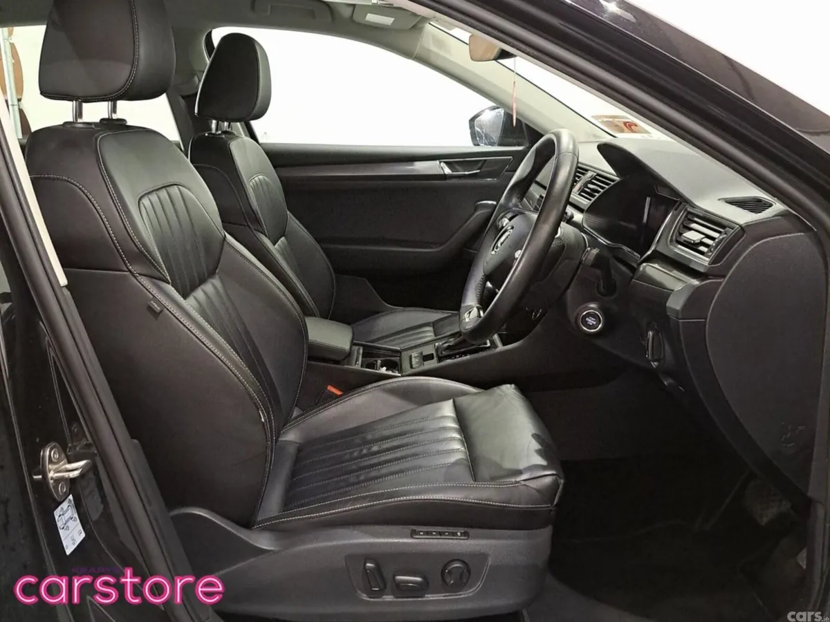 Skoda Superb Saloon, Diesel, 2023, Black