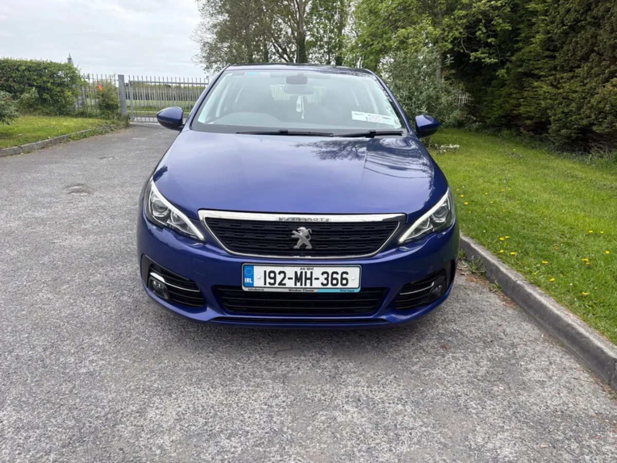 Peugeot 308 Hatchback, Diesel, 2019, Blue