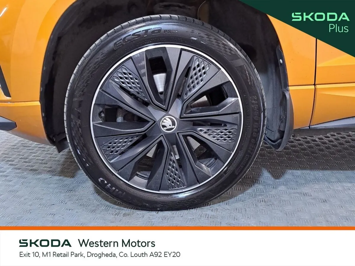 Skoda Karoq Estate, Diesel, 2023, Orange