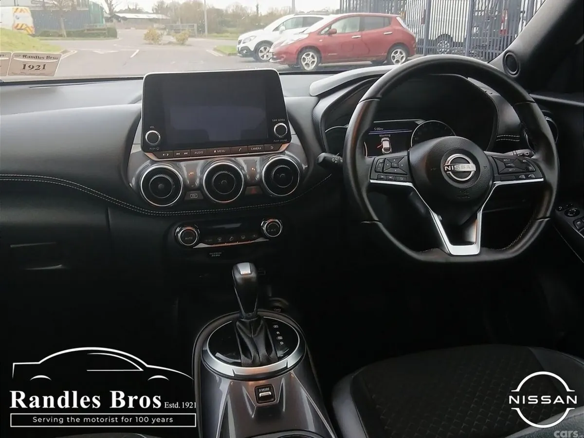 Nissan Juke SUV, Petrol Hybrid, 2024, White