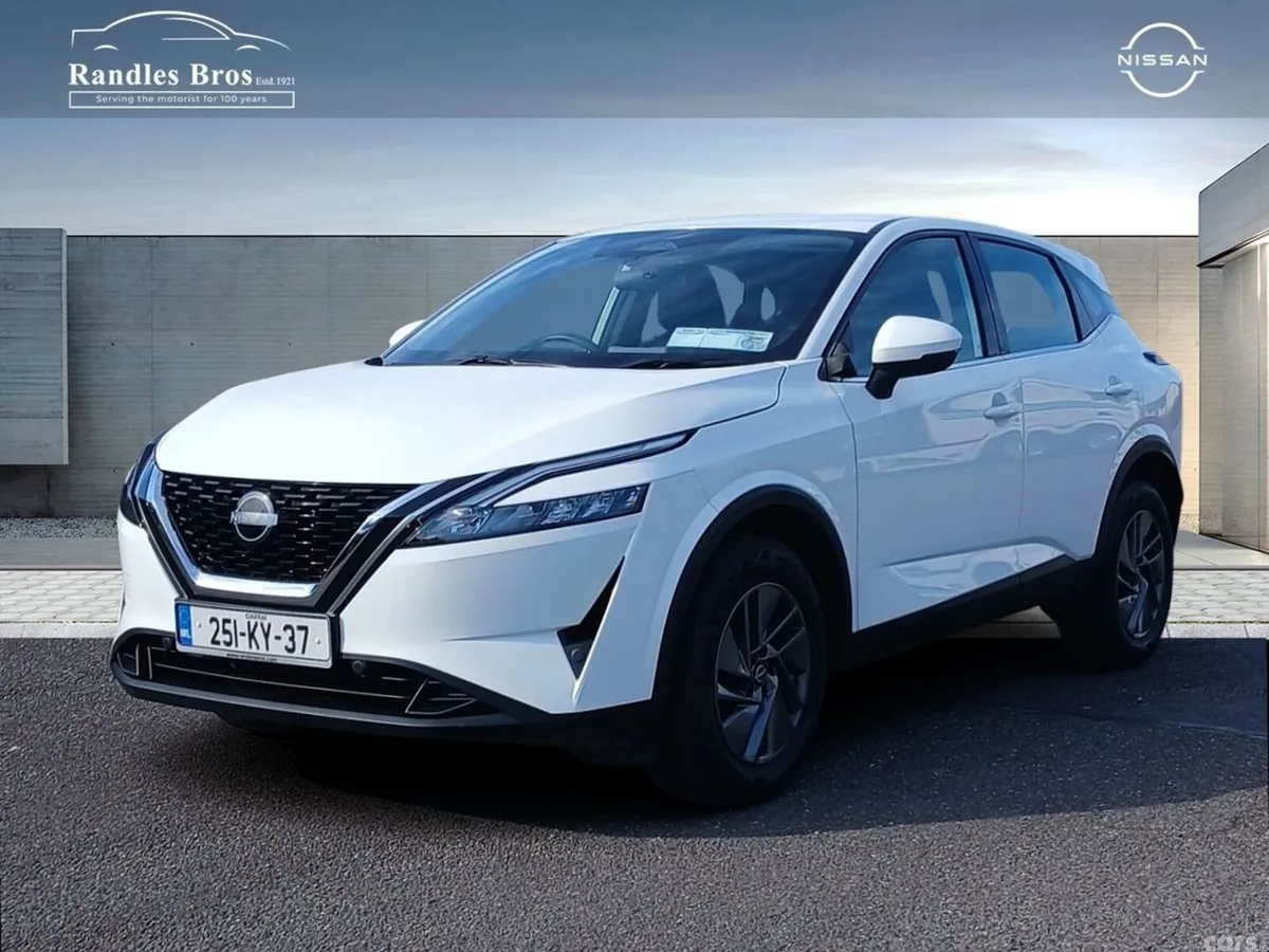 Nissan Qashqai MPV, Petrol, 2025, White