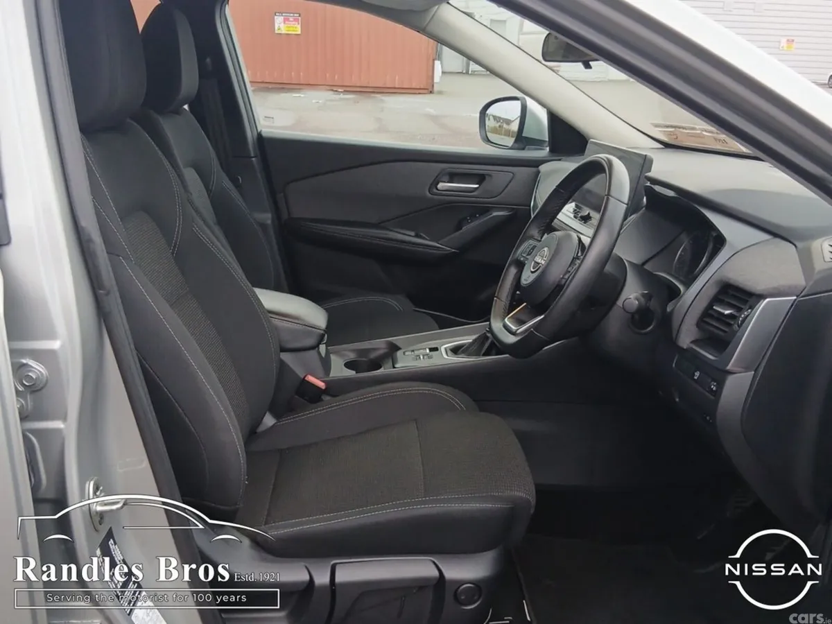 Nissan Qashqai MPV, Petrol, 2025, Grey
