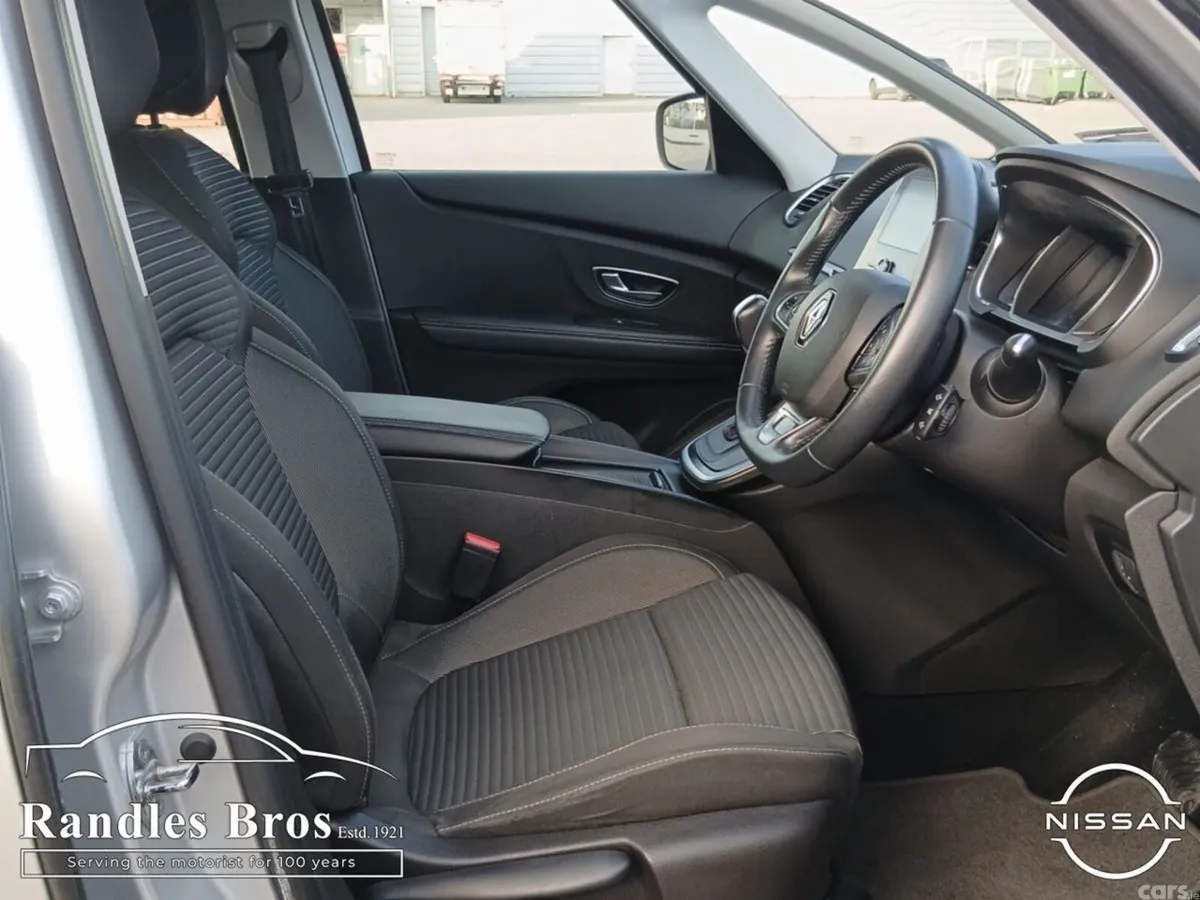 Renault Scenic MPV, Diesel, 2019, Silver