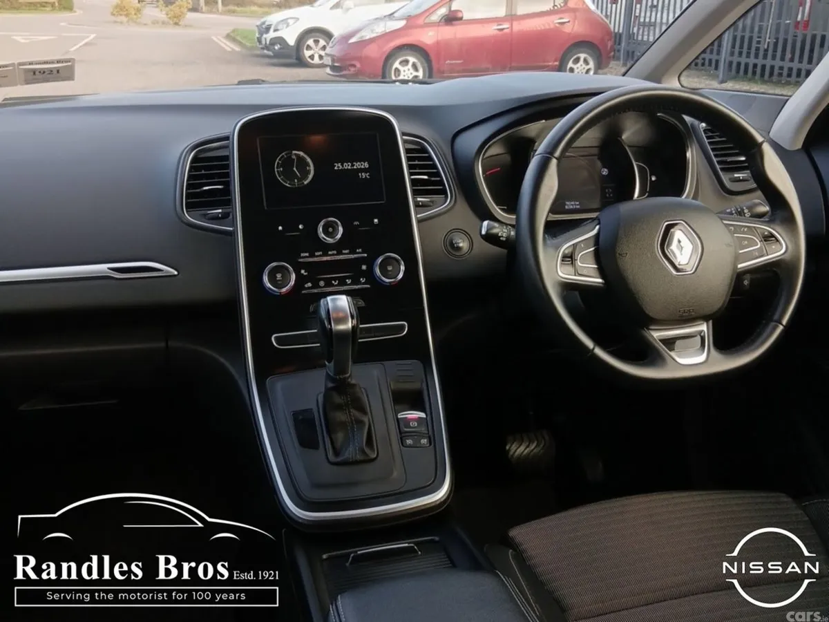 Renault Scenic MPV, Diesel, 2019, Silver