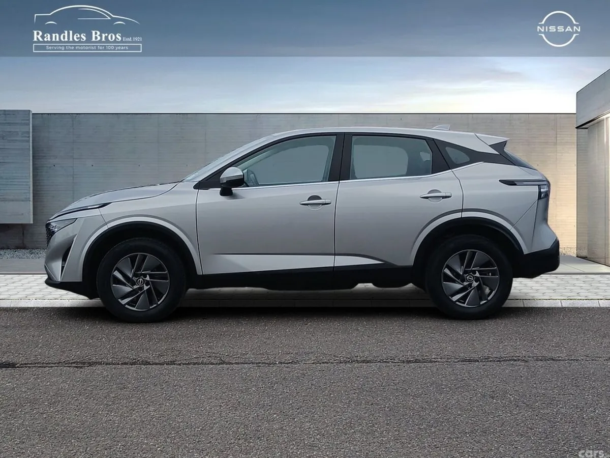 Nissan Qashqai MPV, Petrol, 2025, Grey