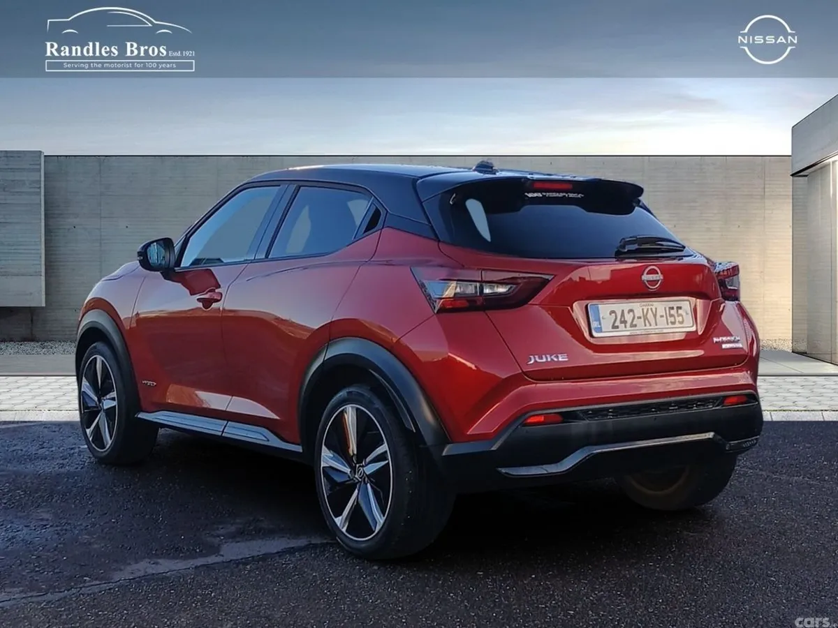 Nissan Juke SUV, Petrol Hybrid, 2024, Red