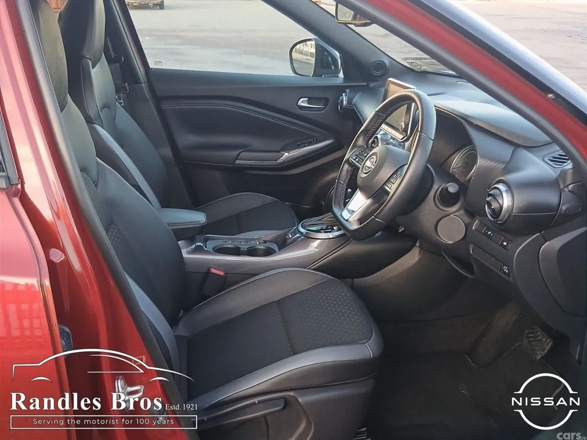 Nissan Juke SUV, Petrol Hybrid, 2024, Red