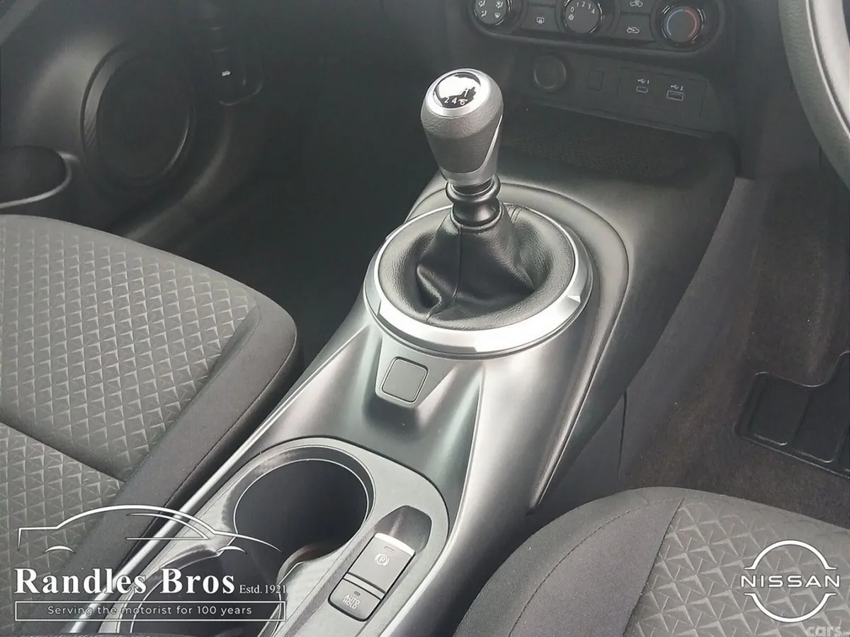 Nissan Juke SUV, Petrol, 2025, White