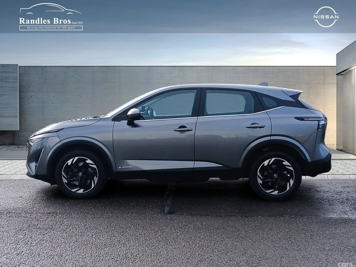 Nissan Qashqai MPV, Petrol Hybrid, 2025, Grey