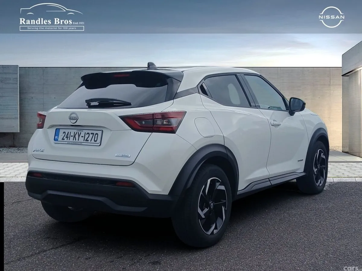 Nissan Juke SUV, Petrol Hybrid, 2024, White