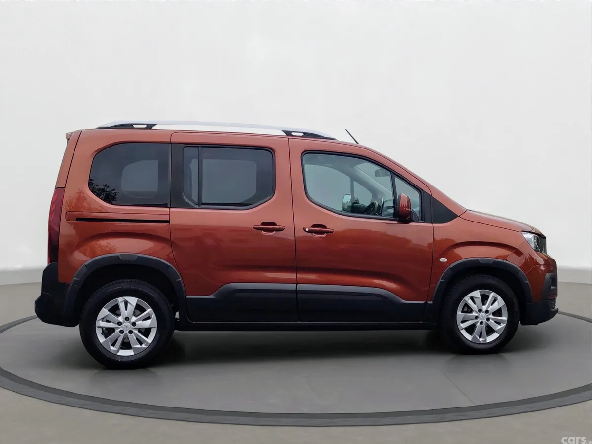 Peugeot Rifter MPV, Diesel, 2021, Brown
