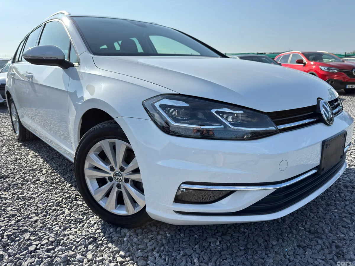 Volkswagen Golf Estate, Petrol, 2017, White