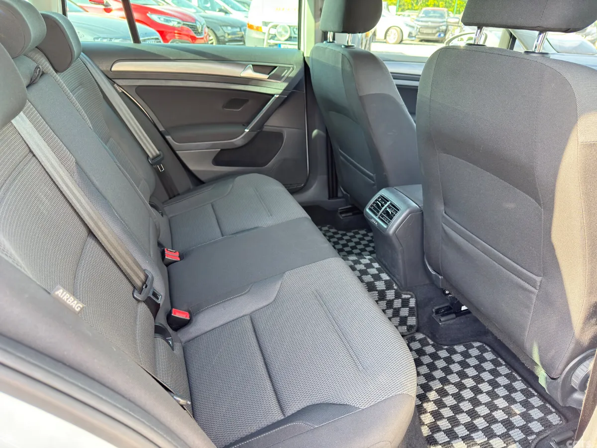 Volkswagen Golf Estate, Petrol, 2017, White