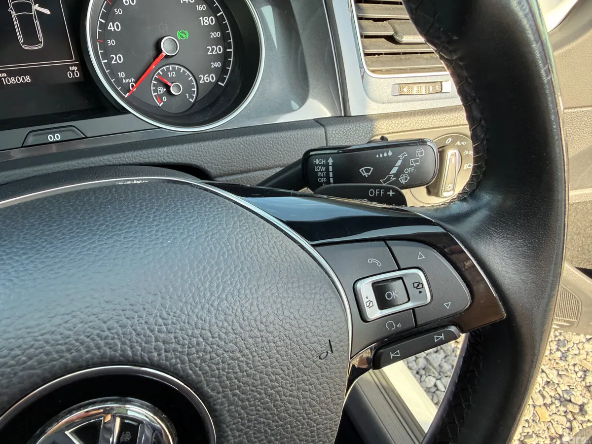 Volkswagen Golf Estate, Petrol, 2017, White