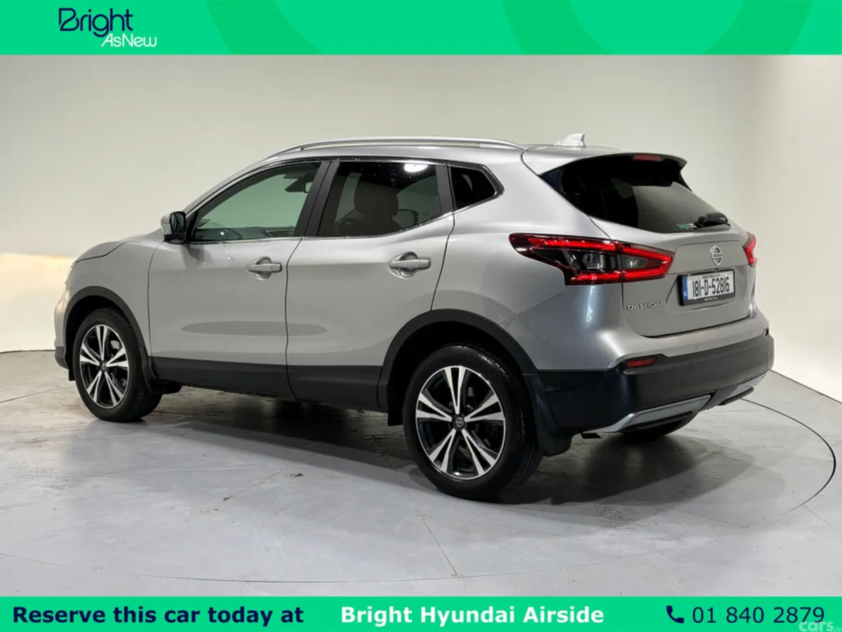 Nissan Qashqai MPV, Petrol, 2018, Silver