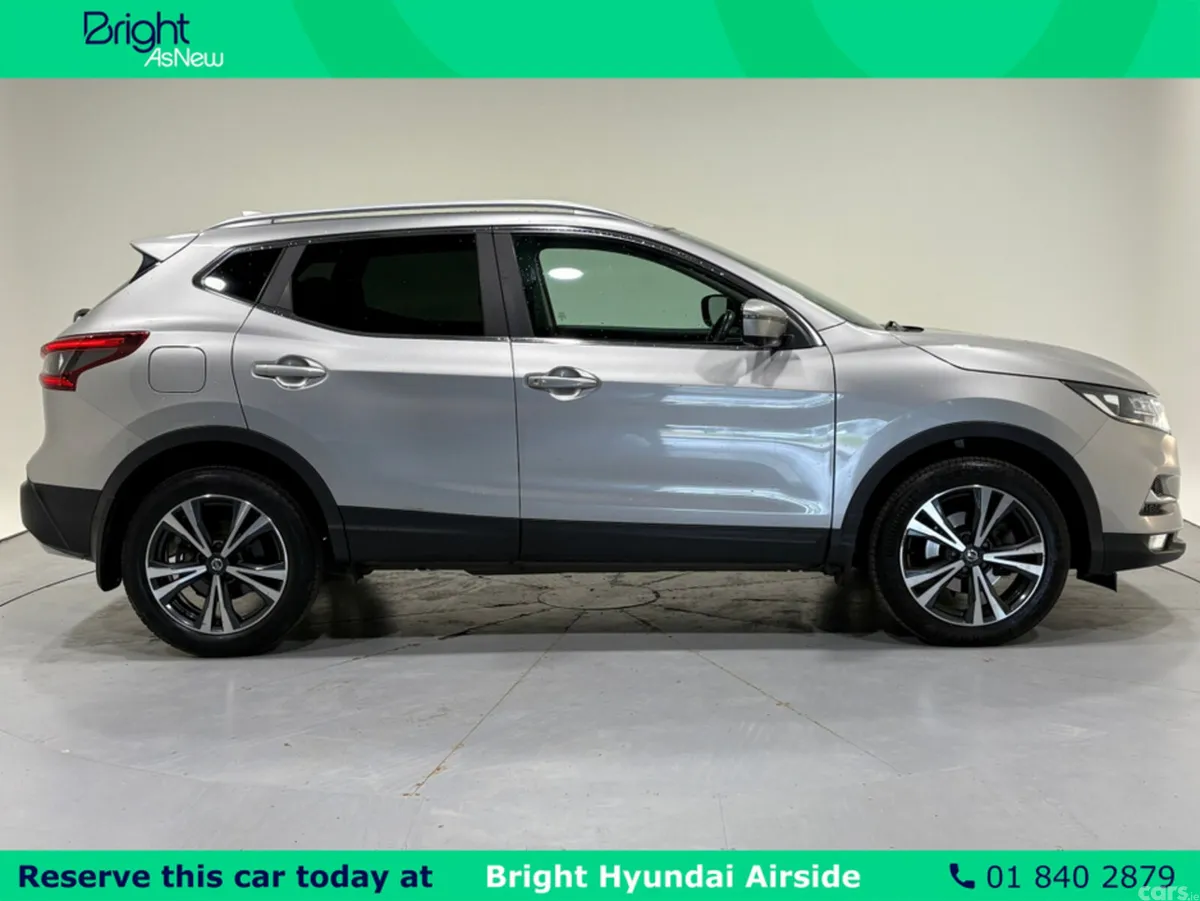 Nissan Qashqai MPV, Petrol, 2018, Silver