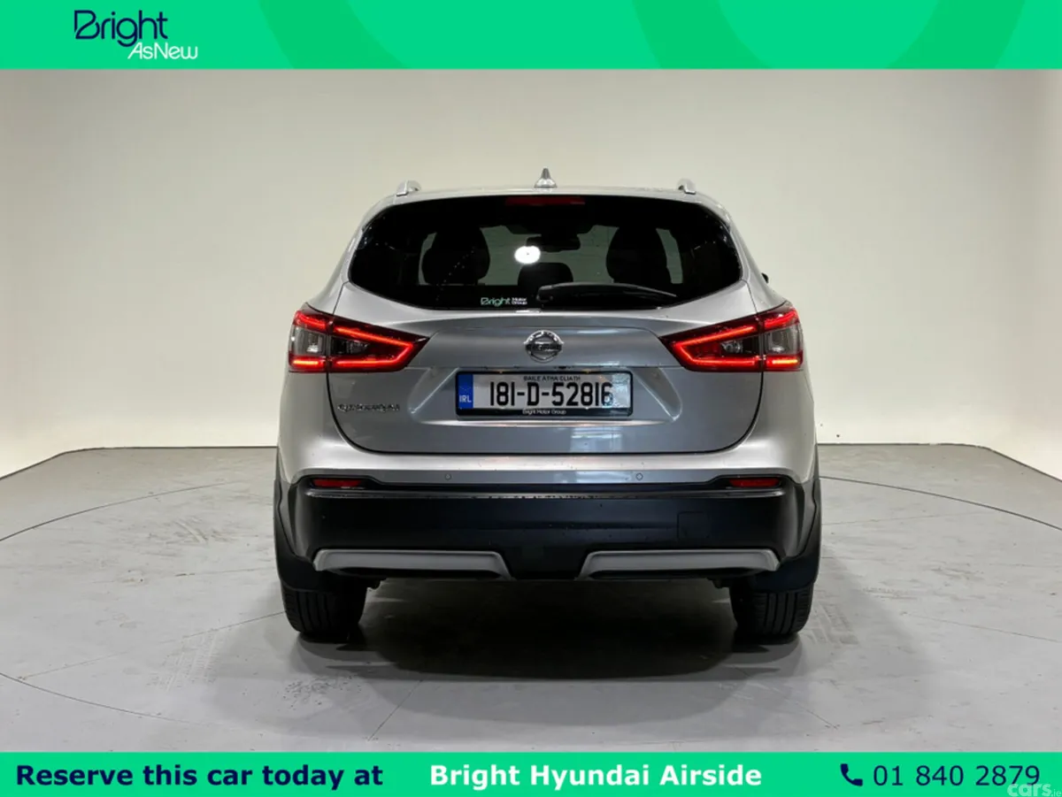 Nissan Qashqai MPV, Petrol, 2018, Silver