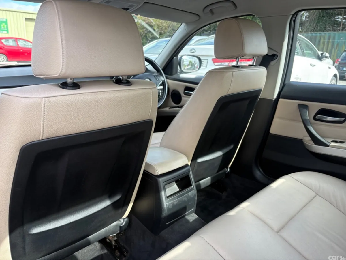 BMW 3-Series Saloon, Diesel, 2011, Black
