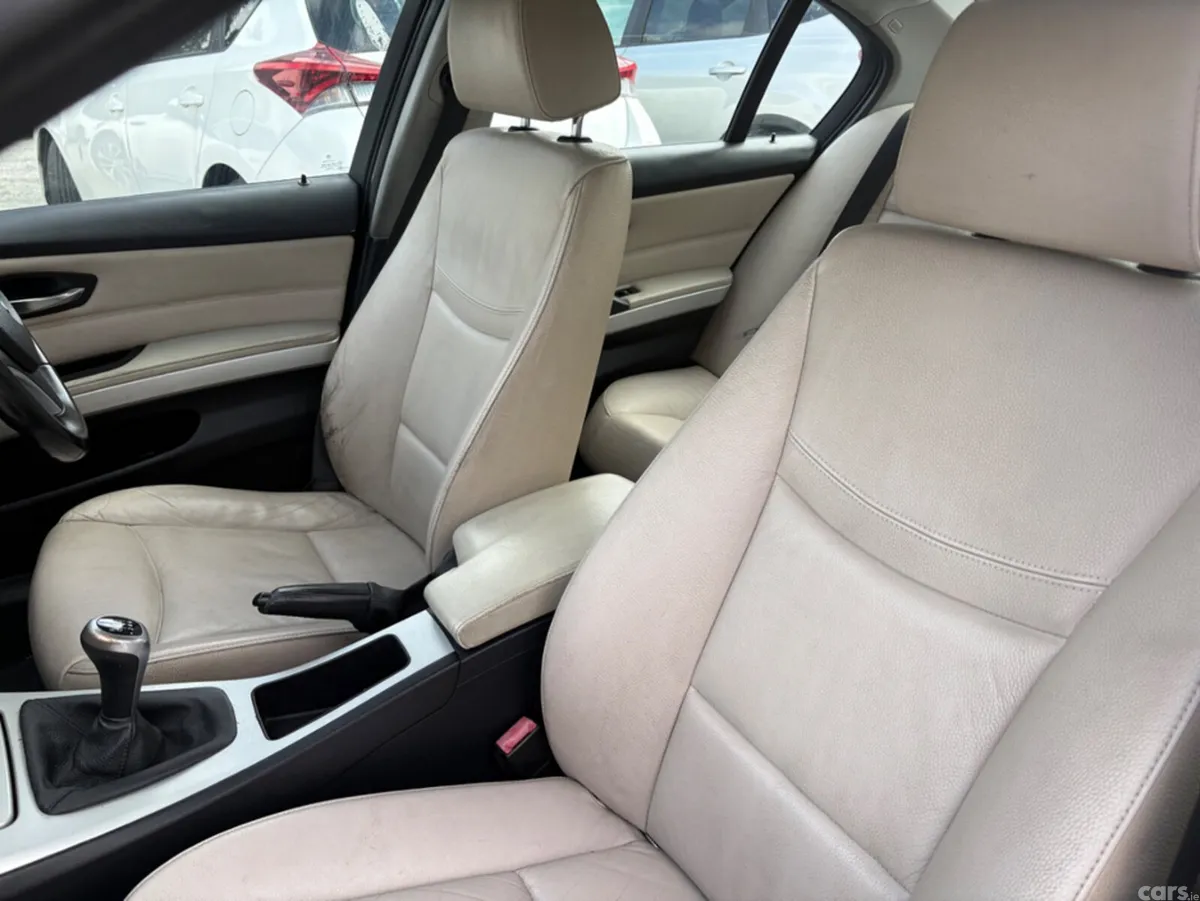 BMW 3-Series Saloon, Diesel, 2011, Black