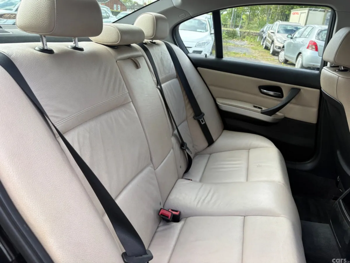 BMW 3-Series Saloon, Diesel, 2011, Black