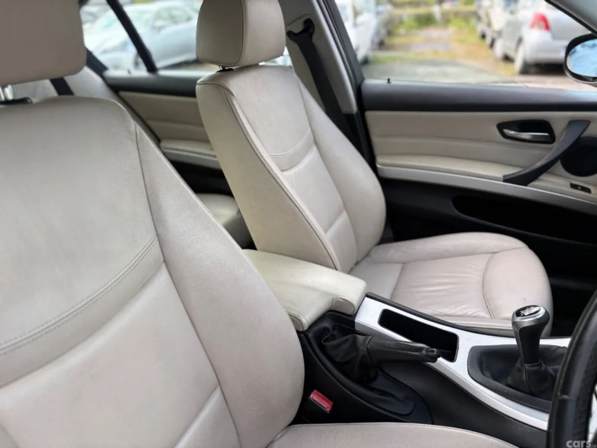 BMW 3-Series Saloon, Diesel, 2011, Black