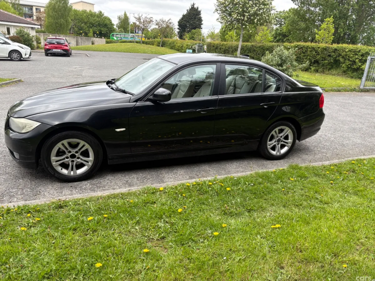 BMW 3-Series Saloon, Diesel, 2011, Black